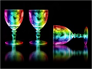 3 Glasses - John Vidgeon