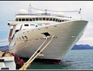 Adrian Hill - Star cruise ship Gemini (set)