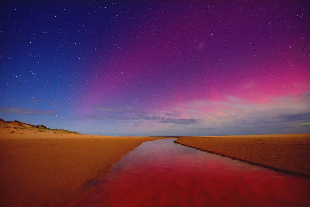 Helen Whitford - Aurora Reflection