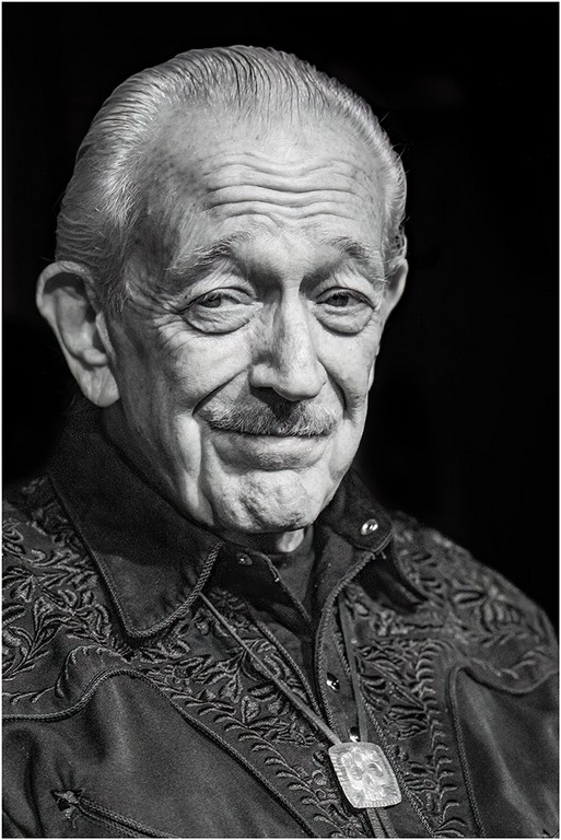 Michael Selge - Charlie