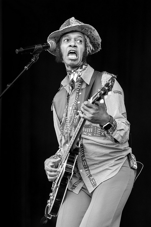 Miichael Selge - Shredding